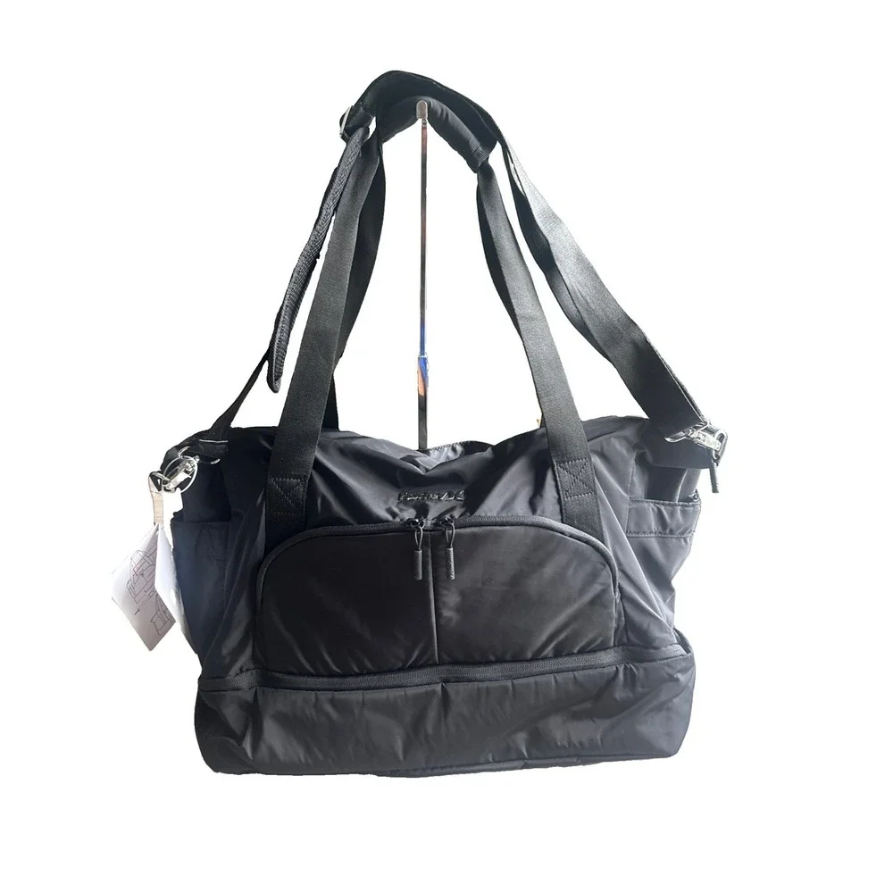Hurley NWT Black Weekender Tote